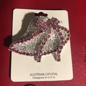 Australian crystal hat broach/ pin